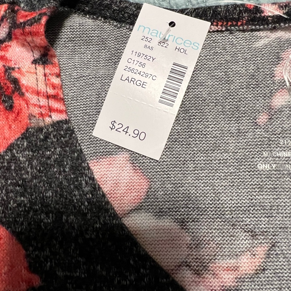 Maurices 24/7 Cozy Tee - Floral. Size L - Picture 2 of 7